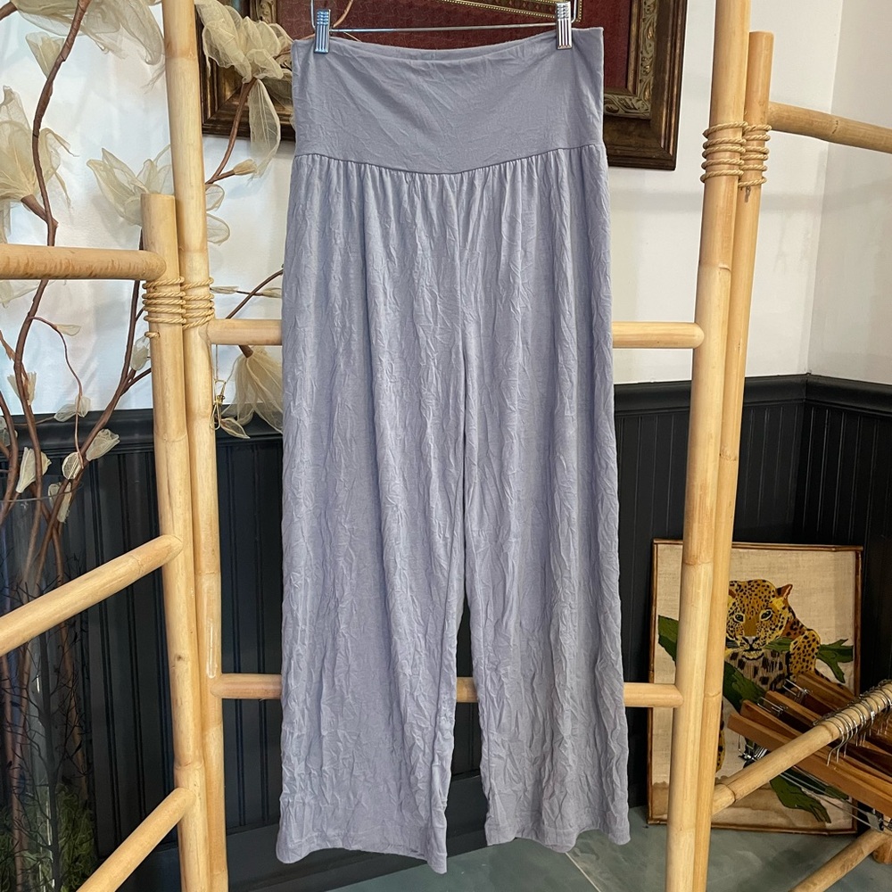 Post Card Double Layer Crinkle Gray Lounge Pants - Sz S 💛🎀